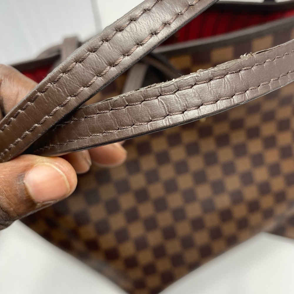 āSOLDāAuthentic Louis Vuitton Neverfull MM with Pouch - Picture 9 of 16